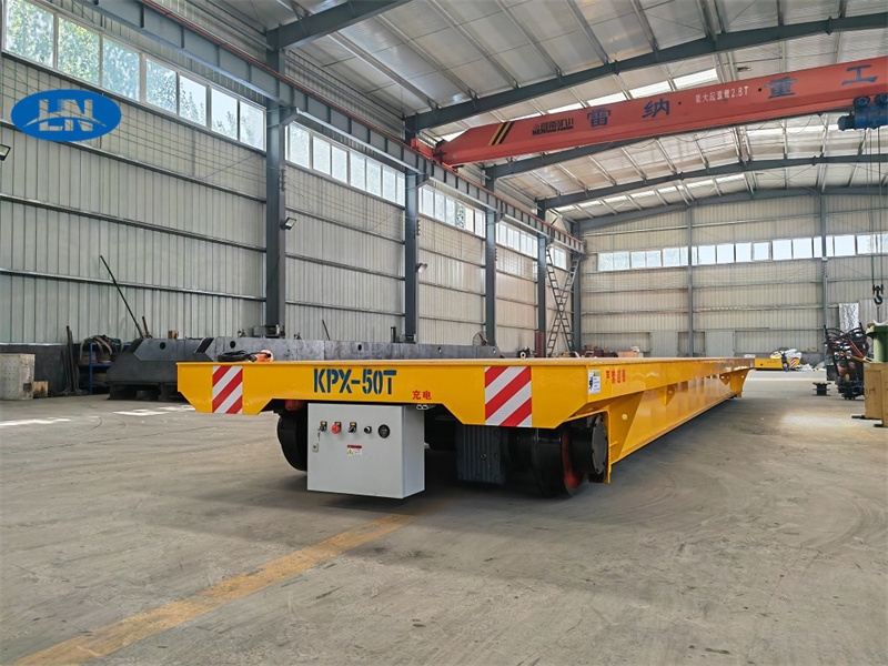 बैटरी ऑपरेटिंग प्लेटफॉर्म ट्रॉली