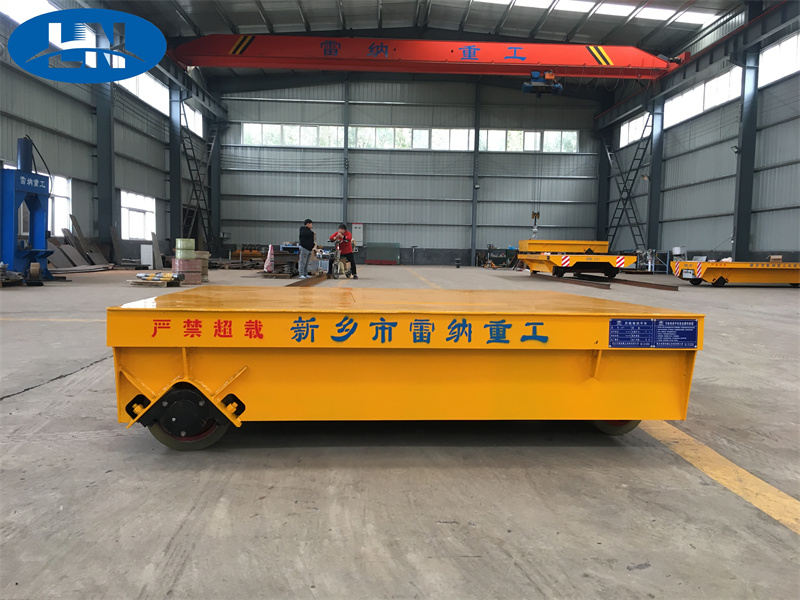 इलेक्ट्रिक फ्लैटबेड ट्रॉली