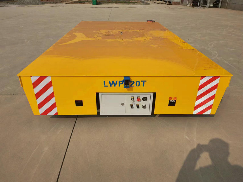 ट्रैकलेस इलेक्ट्रिक फ्लैट कार