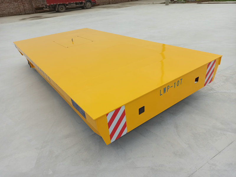 ट्रैकलेस इलेक्ट्रिक वाहन