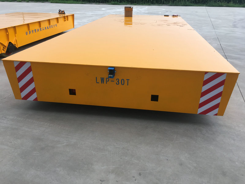 30 टन खनन ट्रैकलेस वाहनों