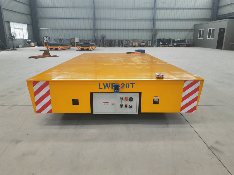 ट्रैकलेस इलेक्ट्रिक फ्लैट परिवहन ट्रॉली