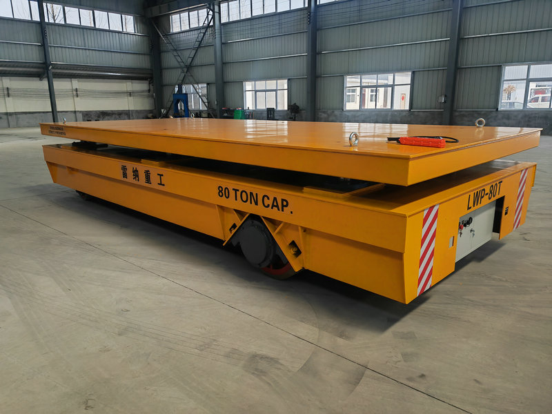 80 टन भारी कर्तव्य हाइड्रोलिक लिफ्टिंग ट्रैकलेस कार्ट