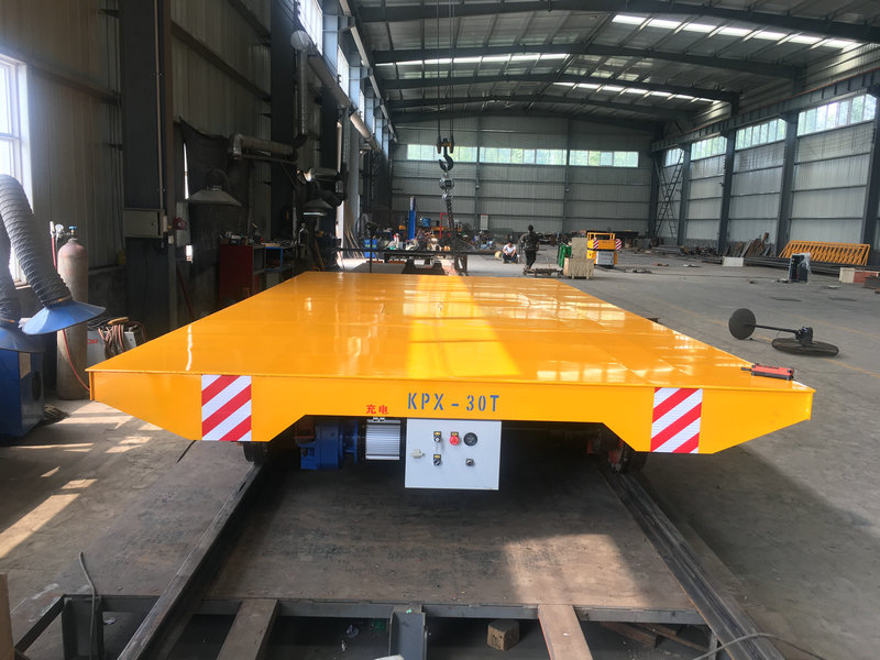 औद्योगिक प्रसंस्करण उपकरण सामग्री स्टील रेल परिवहन वाहन