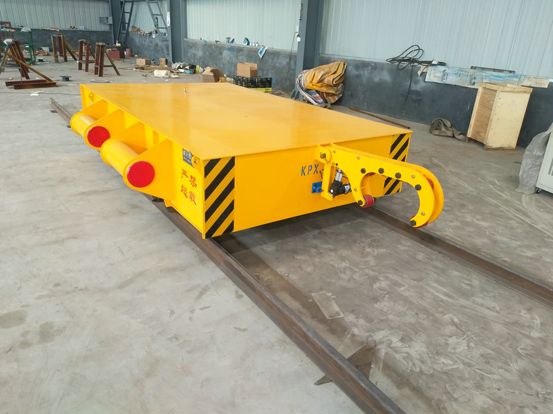 32 टन ट्रॉली ट्रैक्टर से जुड़ा